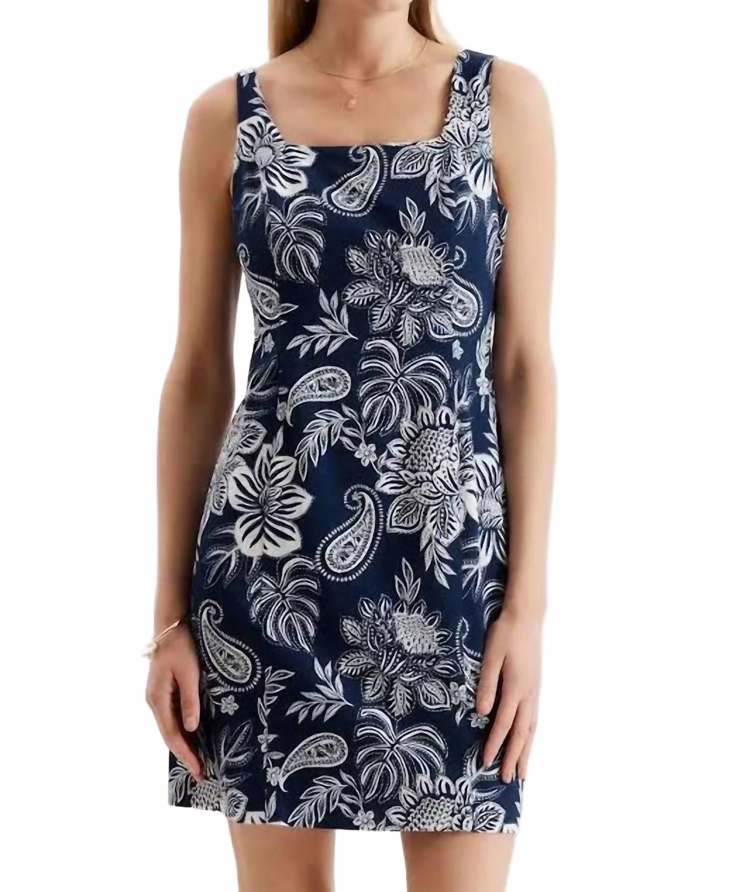 

Платье Pamela в цвете Bell Weather Blue Tyler Boe