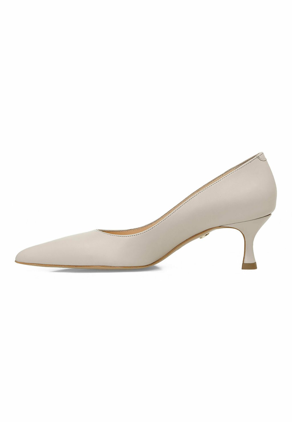 Классические туфли на каблуке GOVA RESSIVO 5FX Nine West, белый