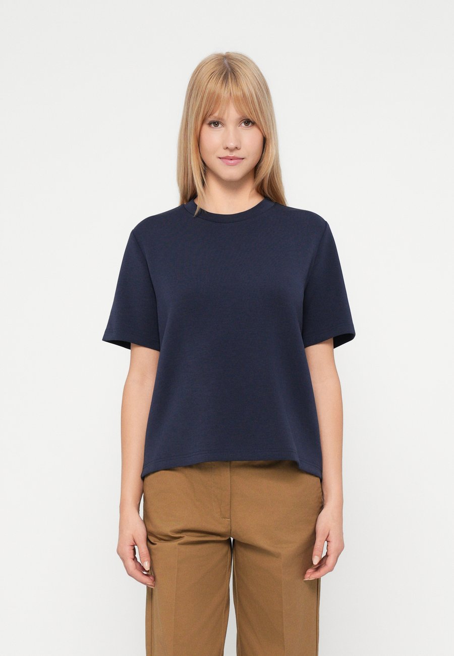 

Футболка Selected Femme SLFTENNY BOXY O NECK TEE, Dark Sapphire/Dark Blue, Синий, Футболка Selected Femme SLFTENNY BOXY O NECK TEE, Dark Sapphire/Dark Blue