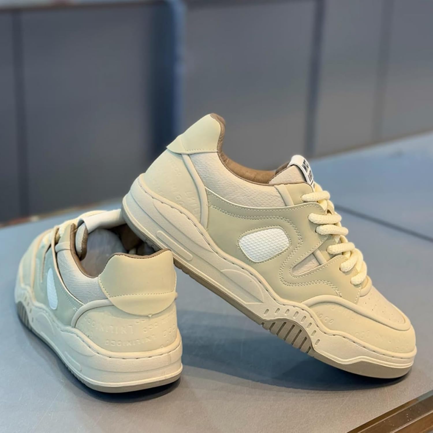 Мужские кроссовки Comfort Fashion на шнуровке с толстой подошвой - амортизирующая промежуточная подошва, верх из сетки и замши, усиленный носок - дышащий дизайн для всех сезонов для скейтбординга, уличного спорта и повседневной носки Kpdwfms, бе... — фото 4