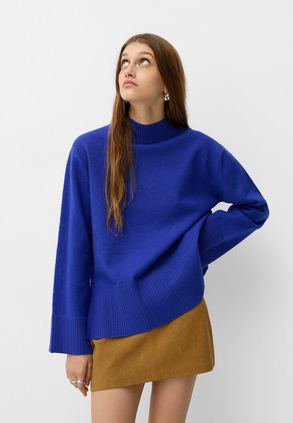 

Джемпер HIGH NECK Bershka, темно-синий