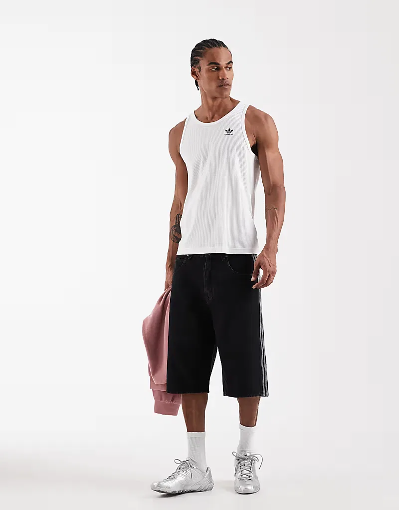 Шорты Adidas Originals Firebird из выстиранного денима, черный