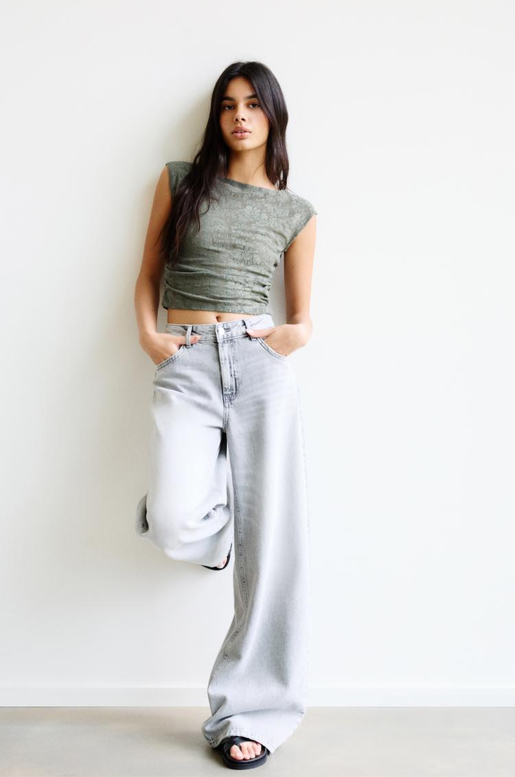 

Топ с цветочным узором в деревенском стиле Pull And Bear, хаки