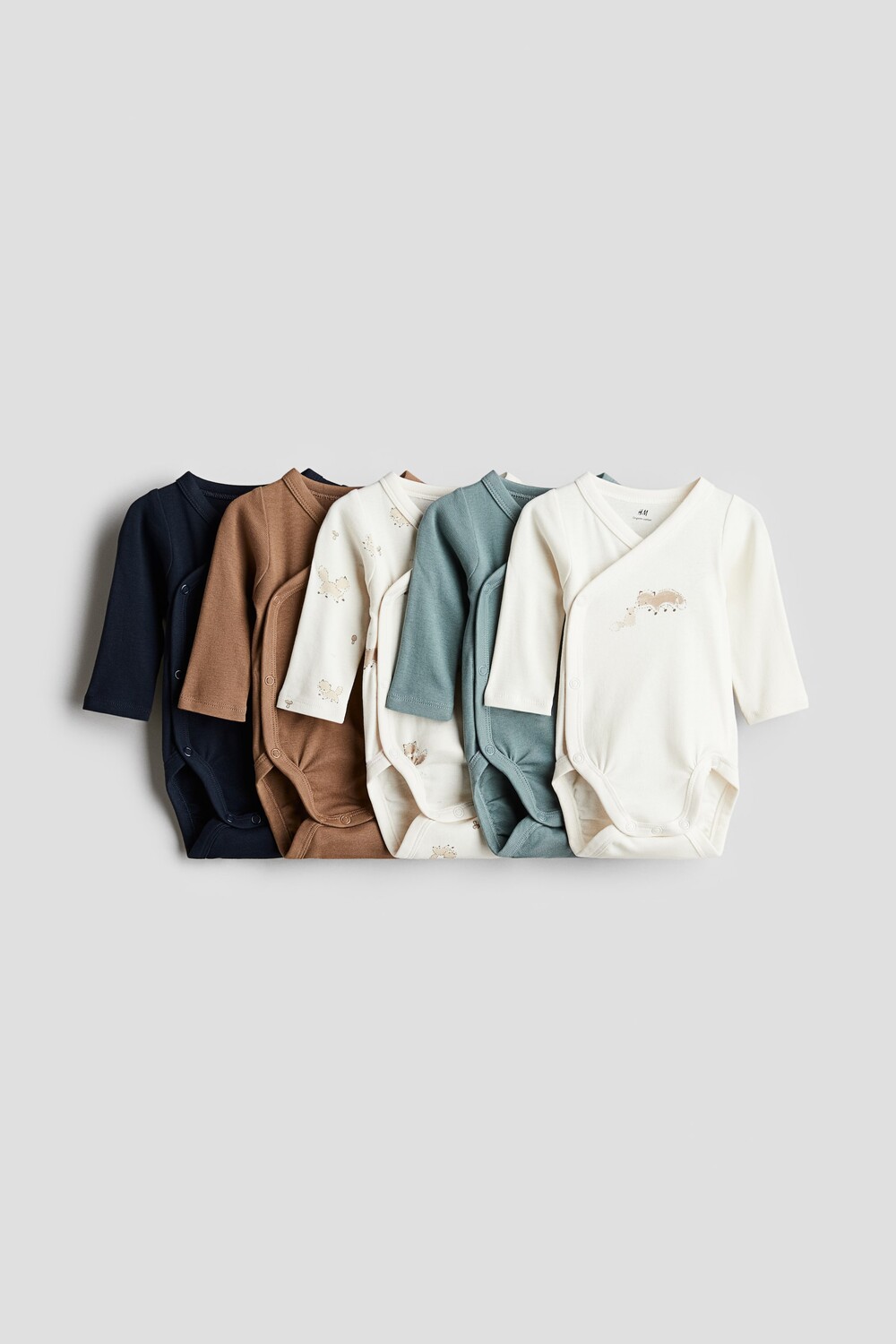 

В упаковке 5 боди с запахом. H&M, белый