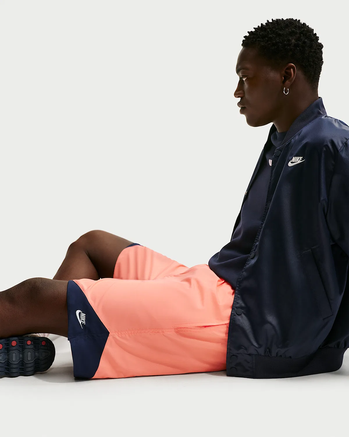 Мужские шорты Nike Windrunner, Orange Frost/Midnight Navy/White — фото 4