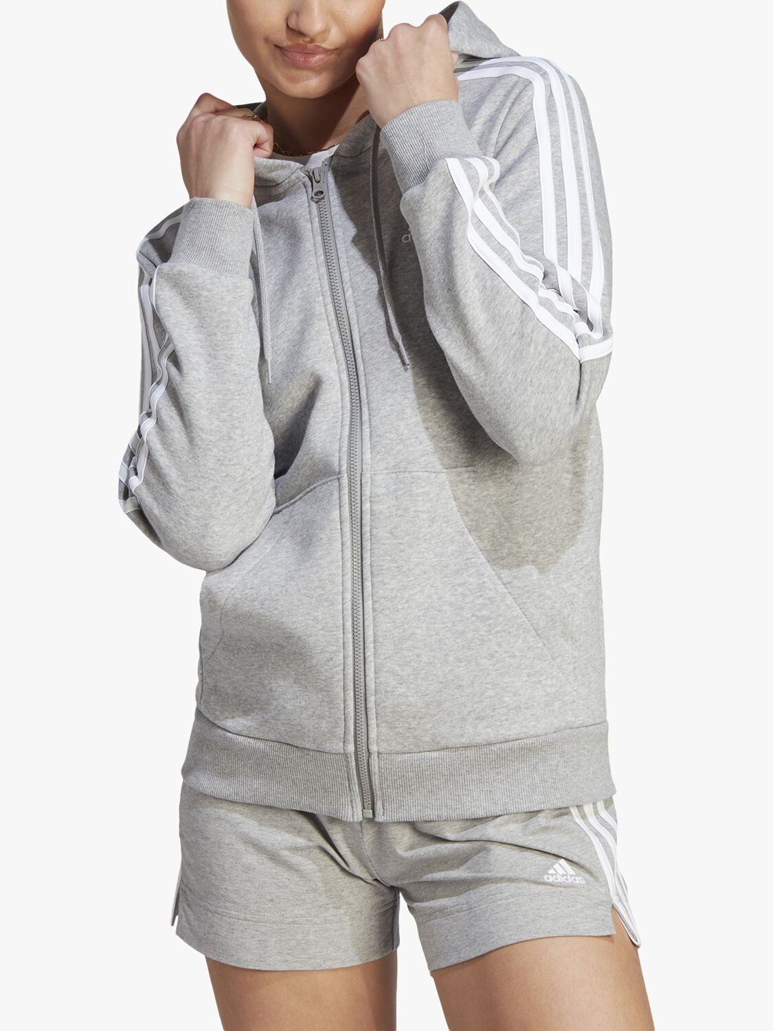 

Флисовая худи adidas Essentials с 3 полосками и молнией во всю длину, серый вереск/белый