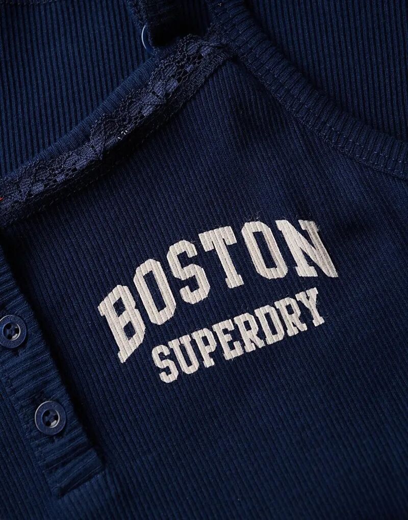Топ Superdry Athletic essentials с графическими пуговицами насыщенного темно-синего цвета — фото 3