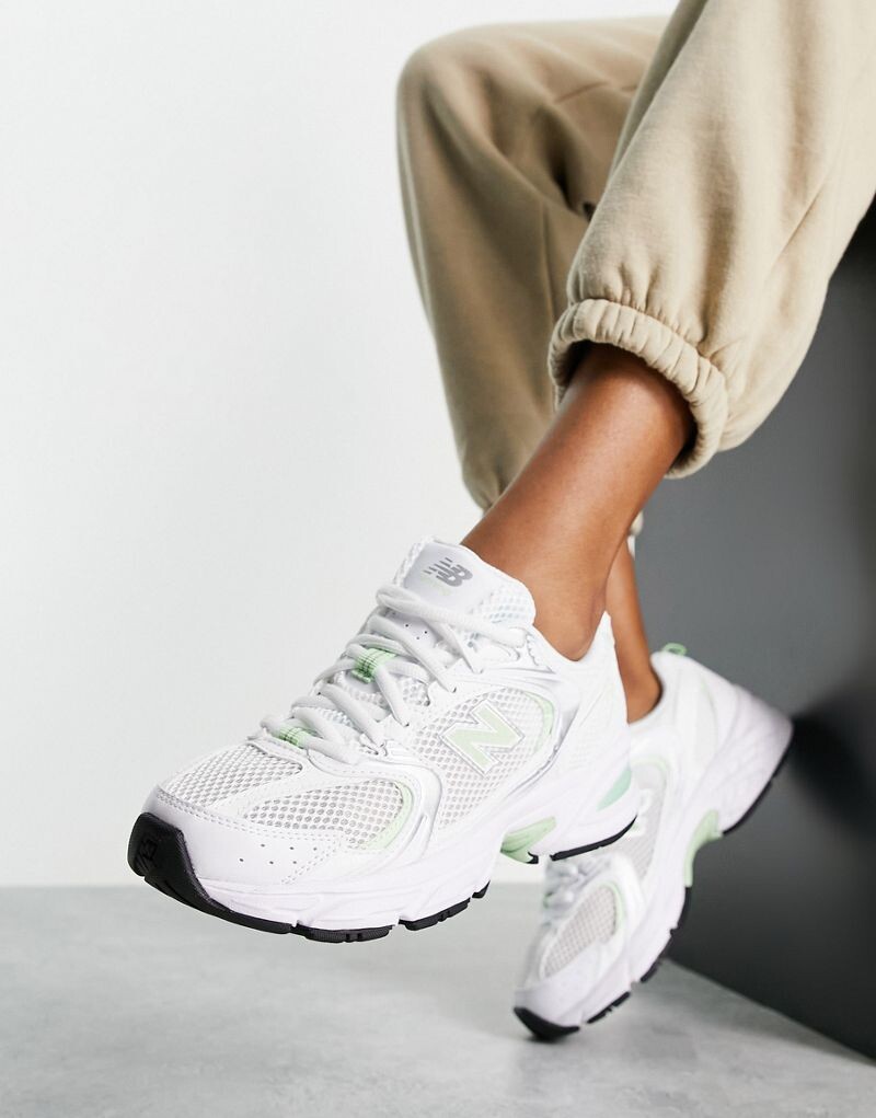 

Кроссовки New Balance 530 белого и пастельно-зеленого цветов — эксклюзивно для ASOS, Зеленый, Кроссовки New Balance 530 белого и пастельно-зеленого цветов — эксклюзивно для ASOS
