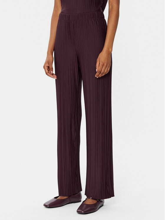 

Брюки прямого кроя 23460 Gina Tricot, красный