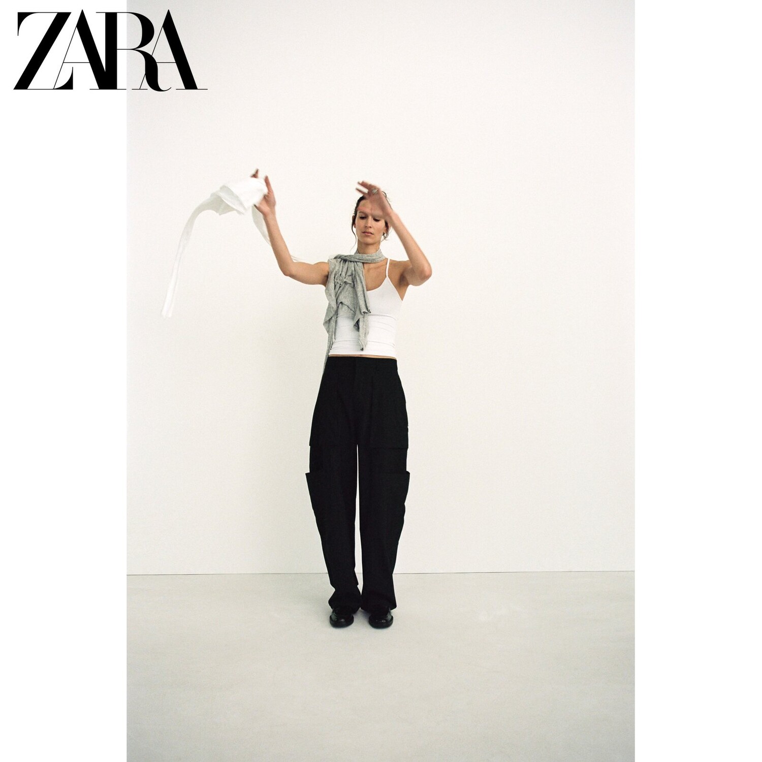 

Футболка женская Zara с тонкими бретелями, белый
