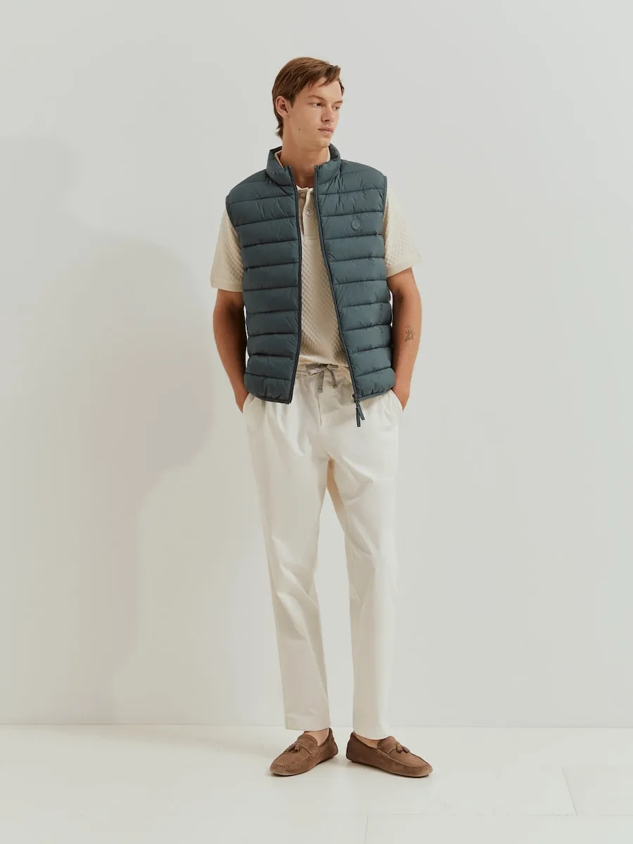 

Мужской стеганый жилет с высоким воротником темно-зеленого цвета Lion of Porches