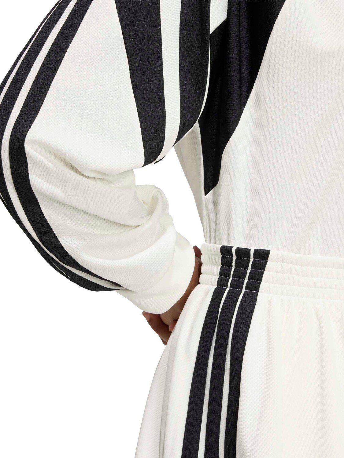 Adidas Sportswear Спортивная юбка-шорты 'HER' в цвете Natural White — фото 4