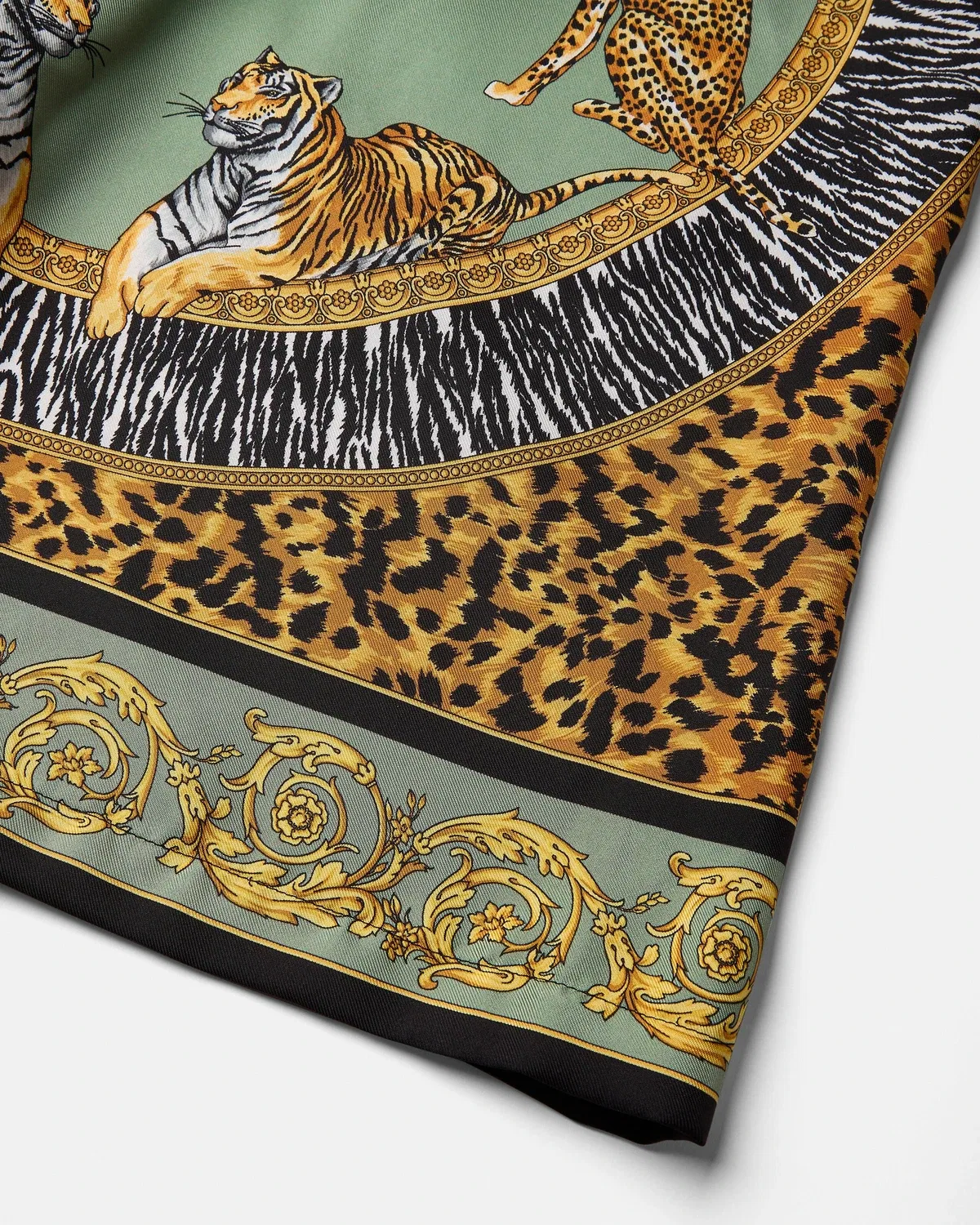 Детские шорты из шелкового твила с принтом VERSACE, мультиколор — фото 4