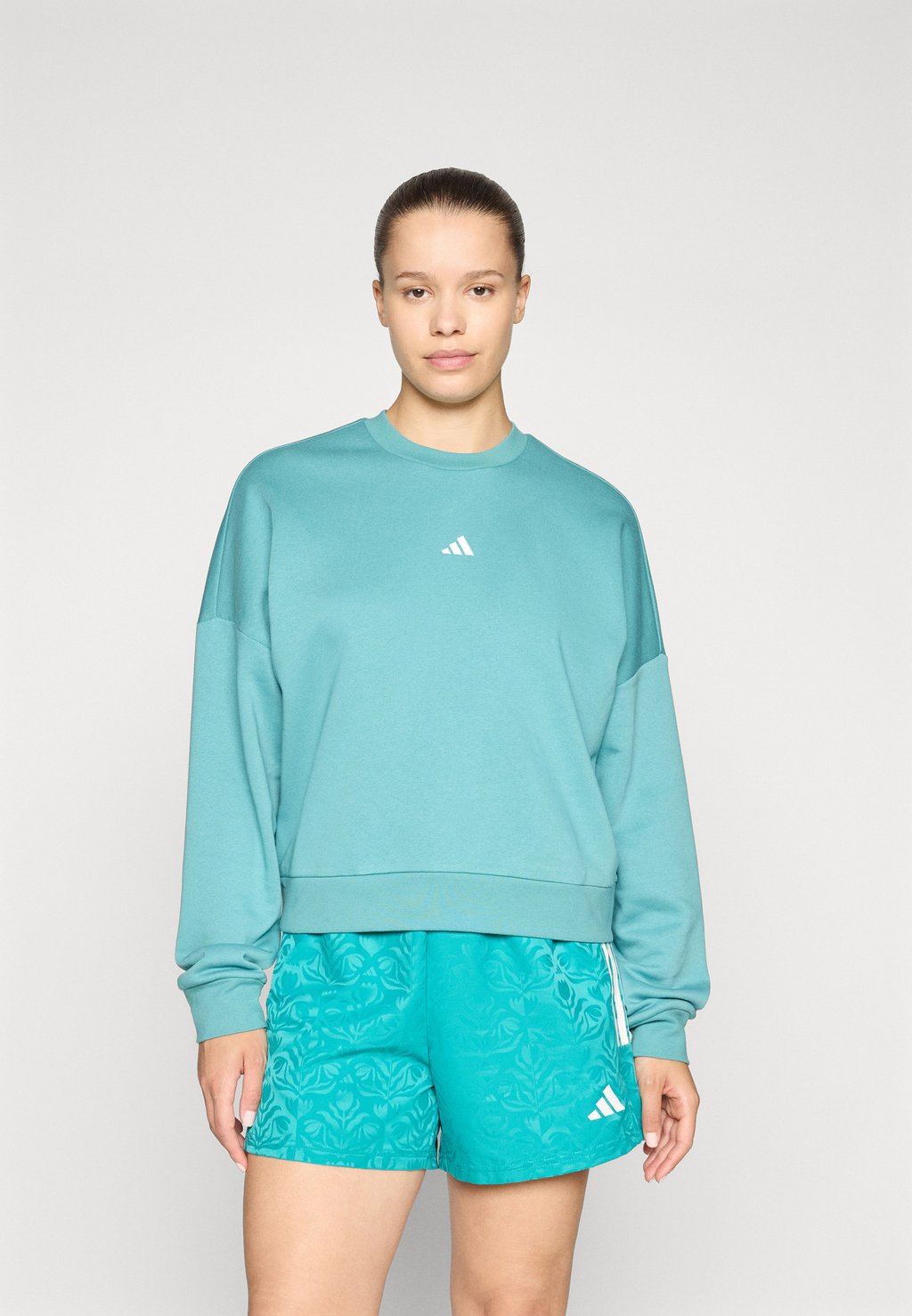 

Толстовка ESSENTIALS SMALL LOGO FEEL COZY Adidas Sportswear, цвет Powder Teal/White