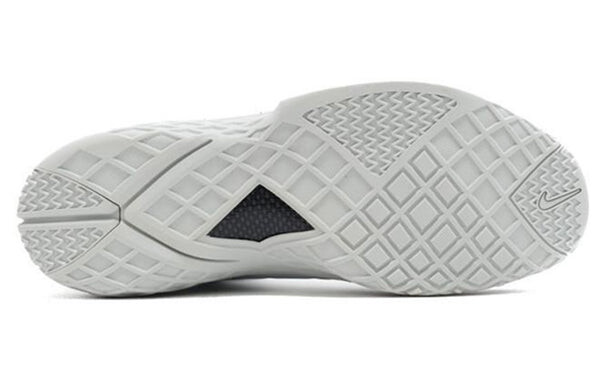 Кроссовки zoom kobe 3 'fade to black 'matte silver matte silver' Nike, серебряный — фото 4