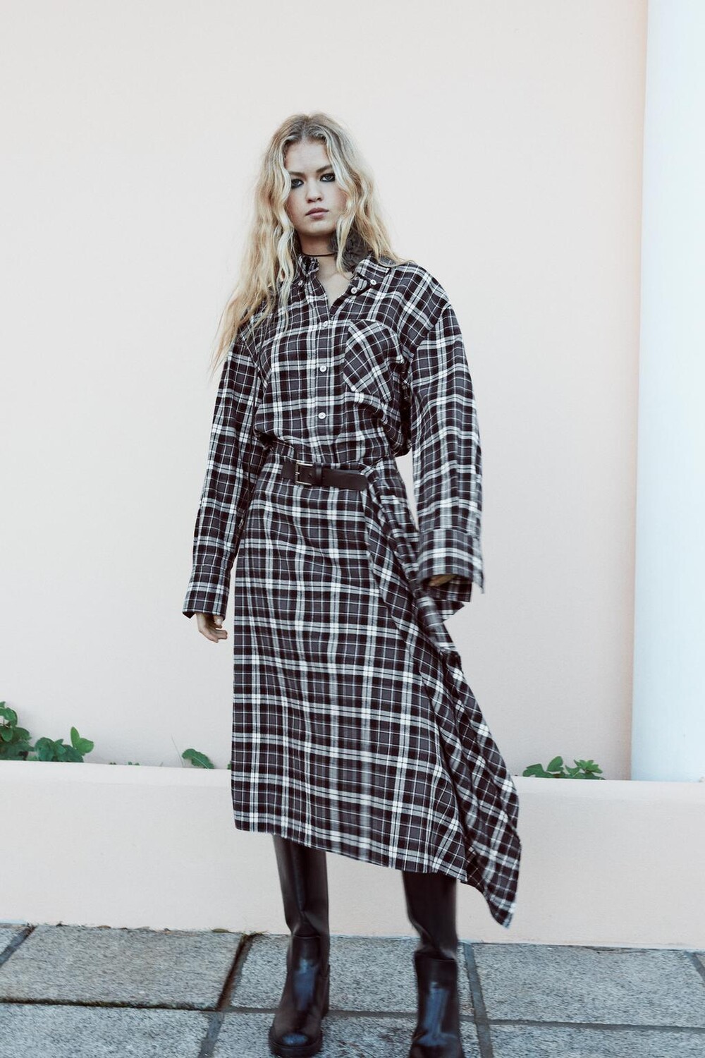 

Фланелевая рубашка в клетку ZARA, белый/серый
