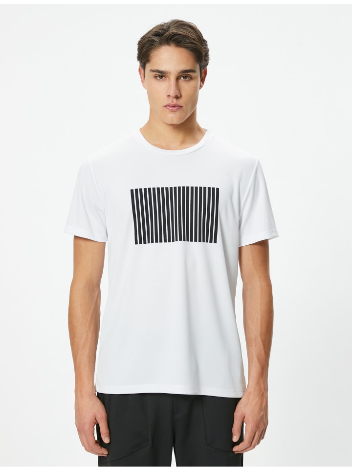 

Футболка белого цвета KOTON