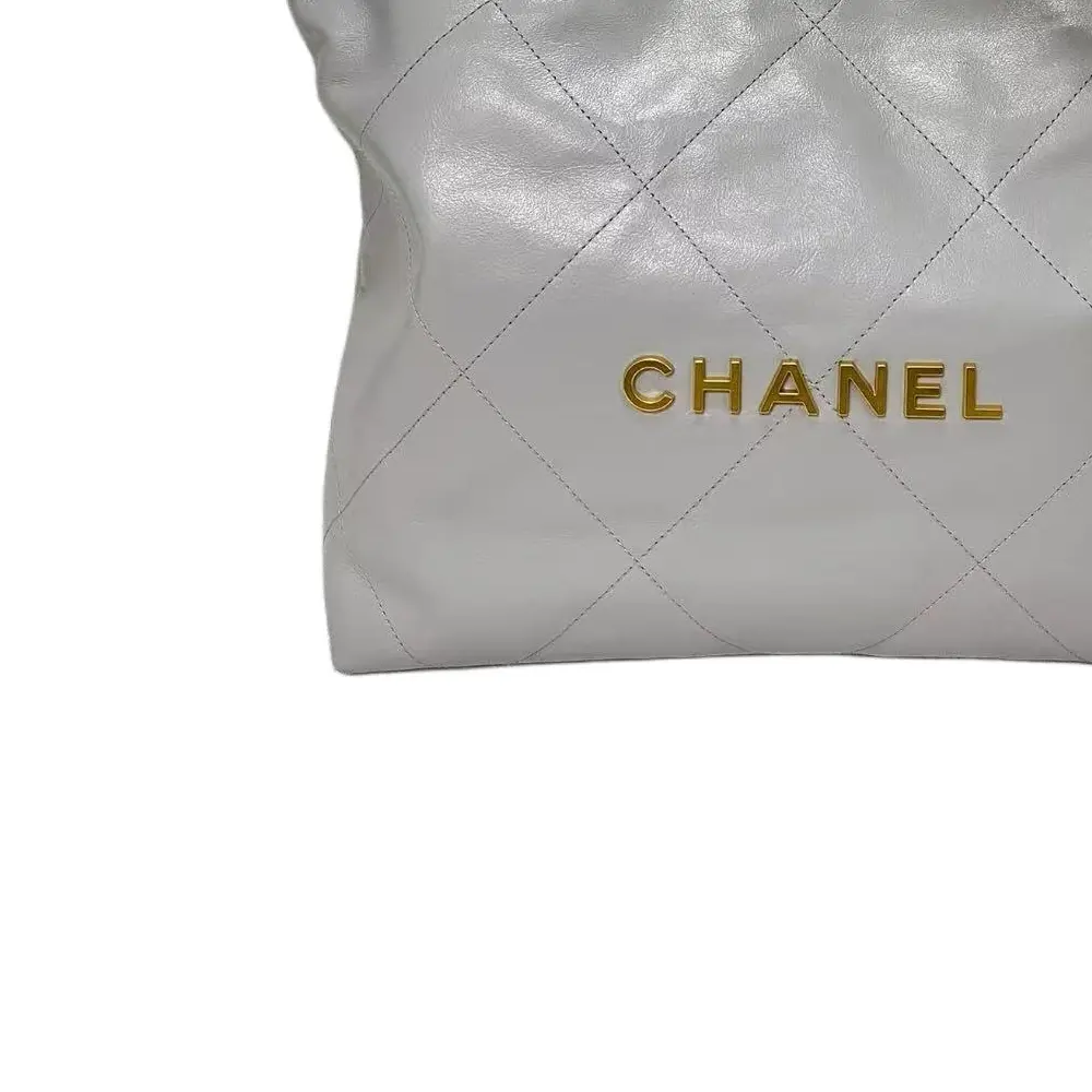 CHANEL Кожаная сумка хобо, плечевая сумка, кроссбоди Trumpets женская серая — фото 3