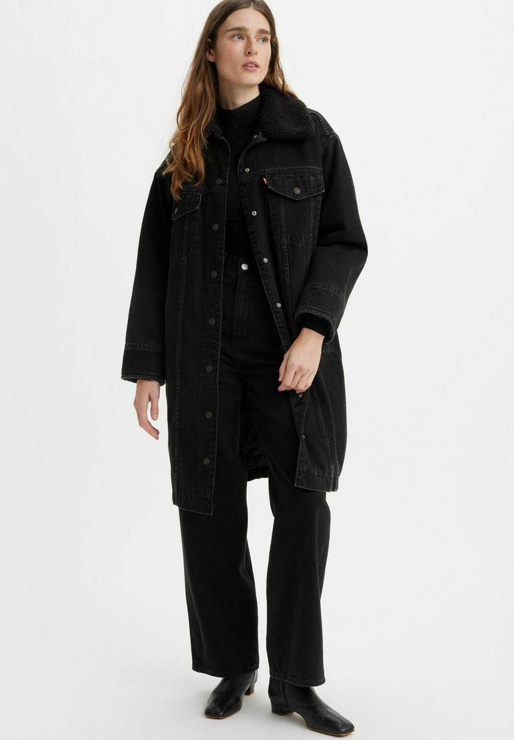 

Короткое пальто LONGLINE PADDED TRUCKER JACKET Levi's, цвет Come Back Trucker