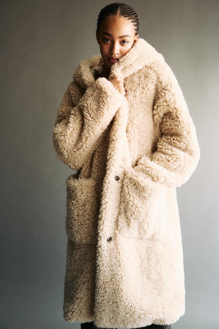 

Пальто из искусственной овчины с капюшоном Pull And Bear, экрю