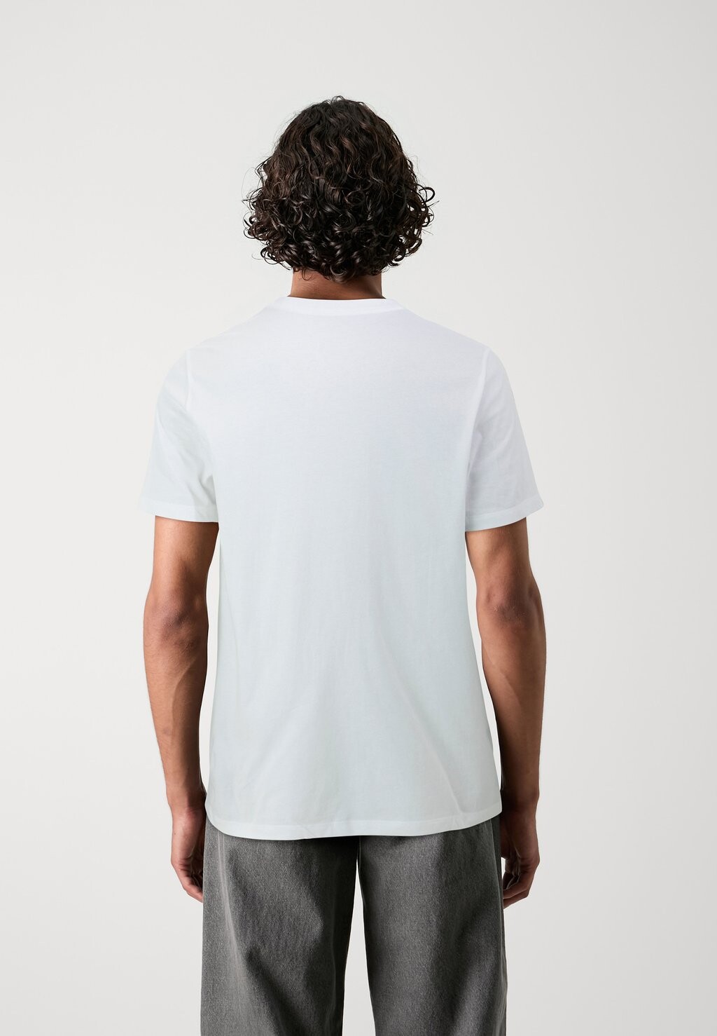 

Футболка с принтом EVERYDAY SOFT LOGO TEE GAP, белый