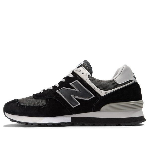 

Кроссовки 576 сделано в Великобритании New Balance, черный