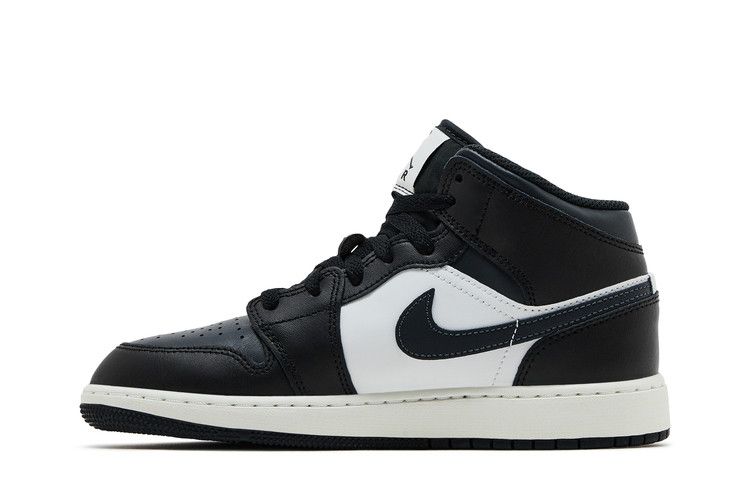 Кроссовки Air Jordan Air Jordan 1 Mid GS 'Black Off Noir', черный — фото 4