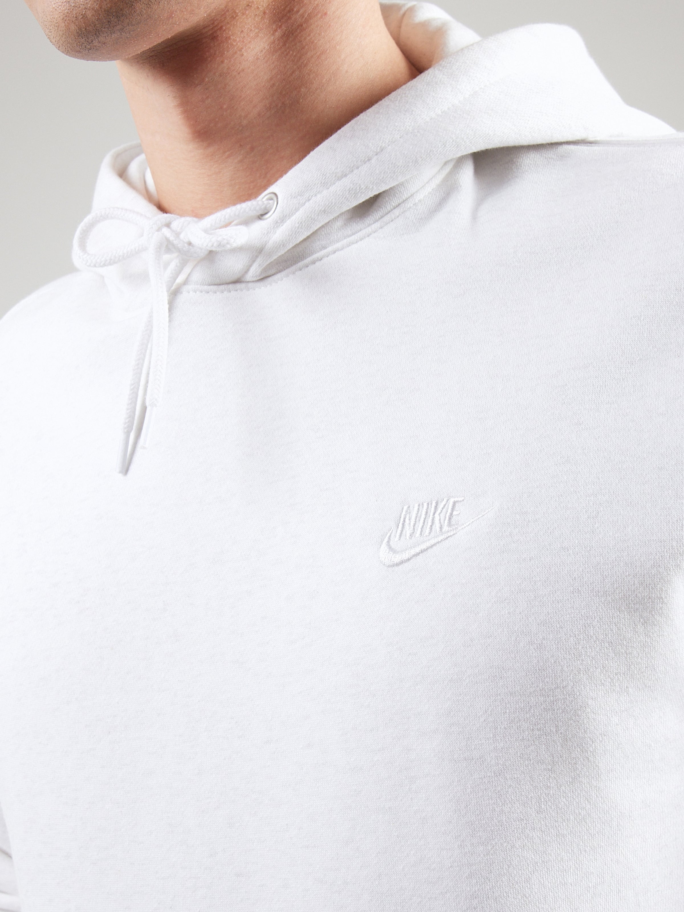 Nike Sportswear Толстовка 'CLUB' в белом цвете — фото 2