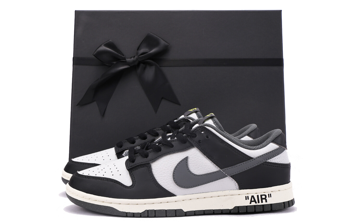 

Кроссовки Nike Dunk Skateboarding Shoes Men Low-top Dark Gray, серебряный, Серый, Кроссовки Nike Dunk Skateboarding Shoes Men Low-top Dark Gray, серебряный