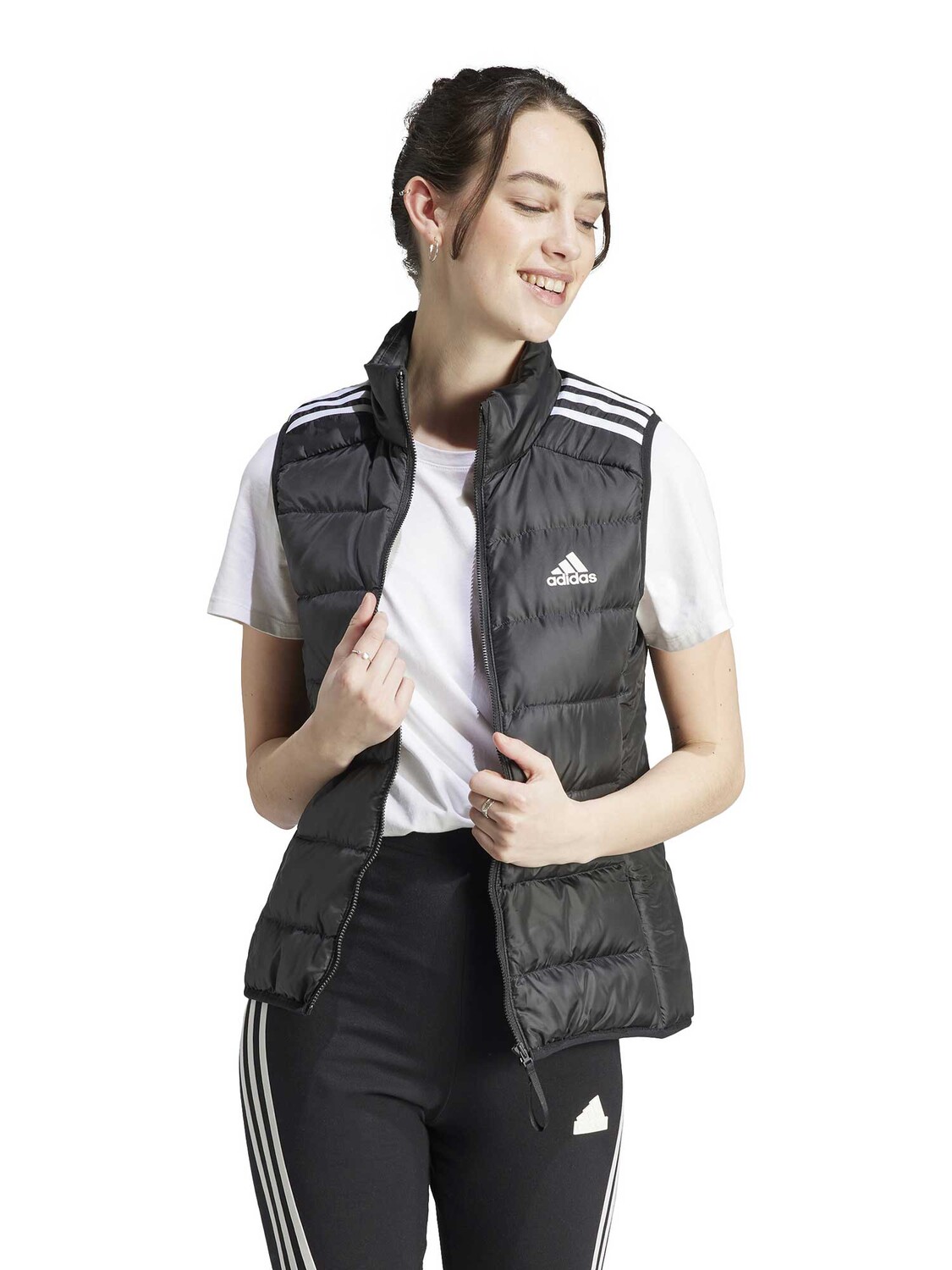 

Утепленный жилет Adidas Sportswear Essentials 3-Stripes Light Down Vest, черный