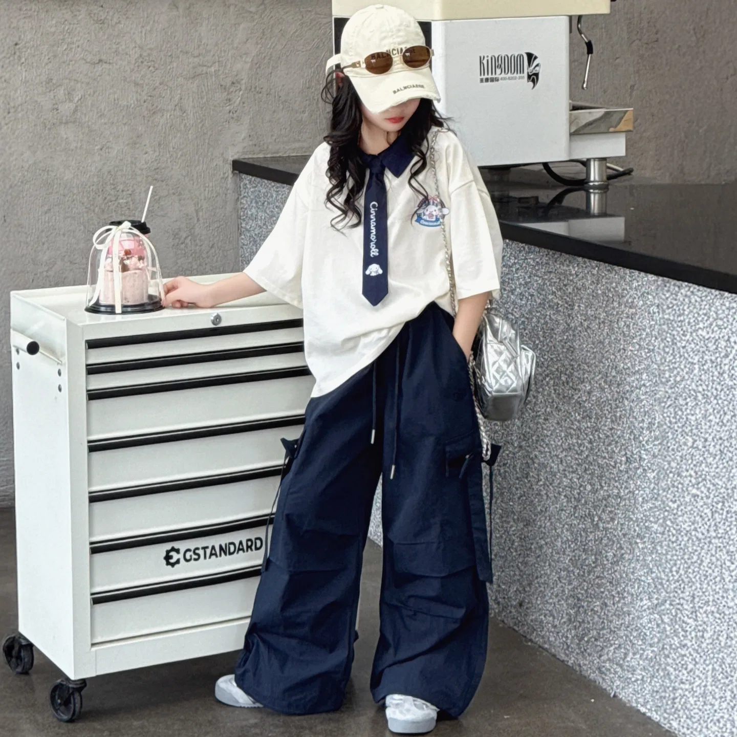 Повседневная спортивная одежда для детей весна-осень Disney, White Short-Sleeved Shirt+Navy Blue Cargo Pants — фото 4