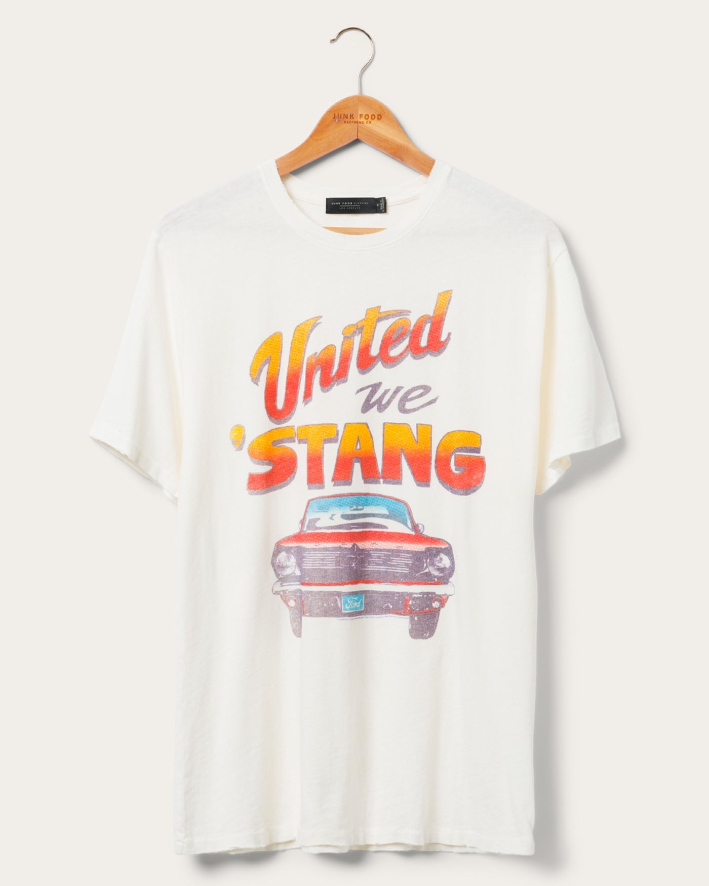 

Винтажная футболка United We Stang Junk Food Clothing, белый