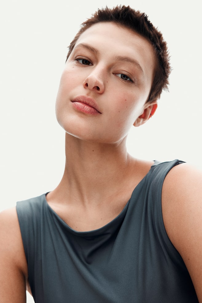 

Топ из микрофибры с вырезом-лодочкой H&M, серый