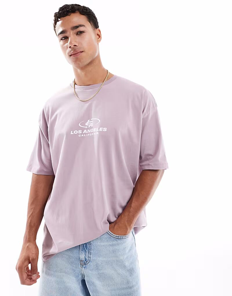 

Футболка свободного кроя ASOS DESIGN с изображением города в сиреневом цвете