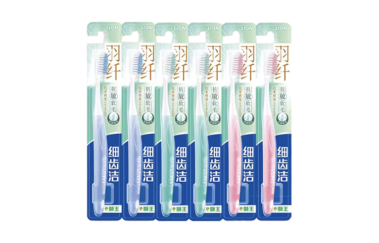 Щетки зубные King Sensitive Skin With Fine Teeth And Perception Allergy, набор 4 шт/6 шт LION, 【4Pcs】Toothbrushes With Hypersensitivity — фото 3
