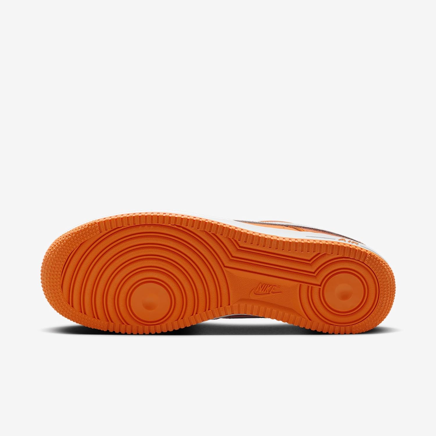 Мужские кроссовки Nike Air Force 1 '07 LV8, белый/оранжевый — фото 2