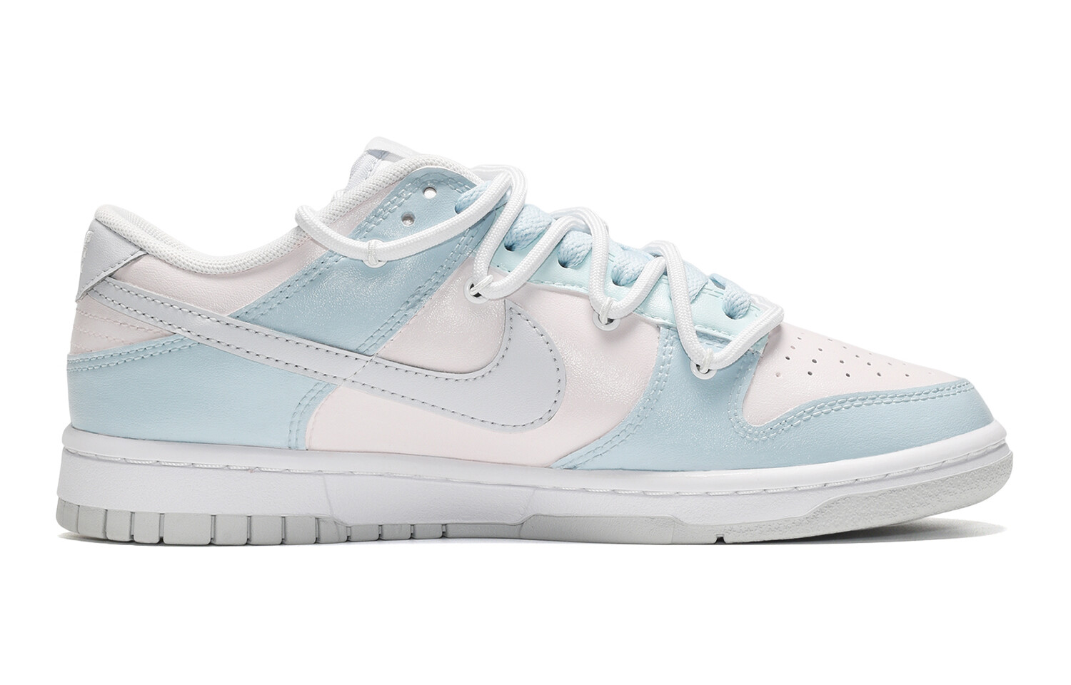 

Женские кроссовки для скейтбординга Nike Dunk