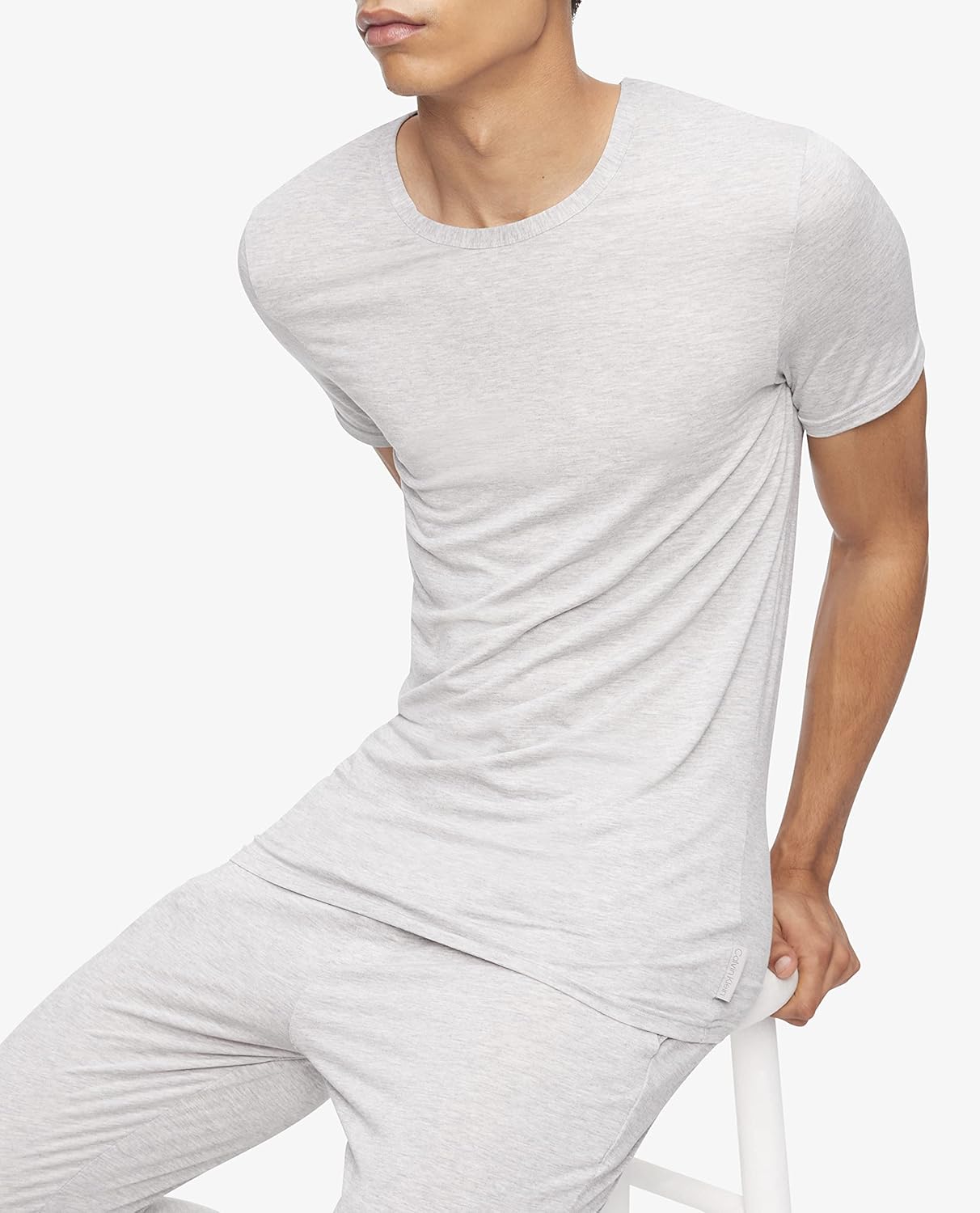 Мужская ультрамягкая современная футболка Calvin Klein из модала с круглым вырезом, Grey Heather — фото 4