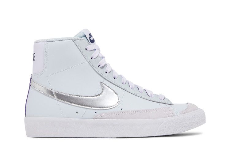 Кроссовки Nike Blazer Mid '77 GS 'Platinum Grape Metallic Silver', белый — фото 2