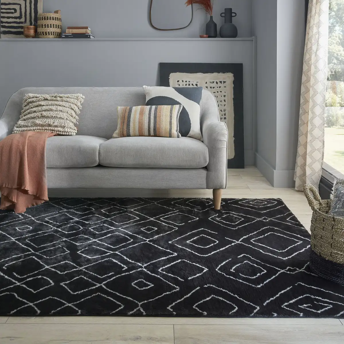 

Ковер FLAIR RUGS "Imran Fur Berber", прямоугольный 120х170 см, черно-белый