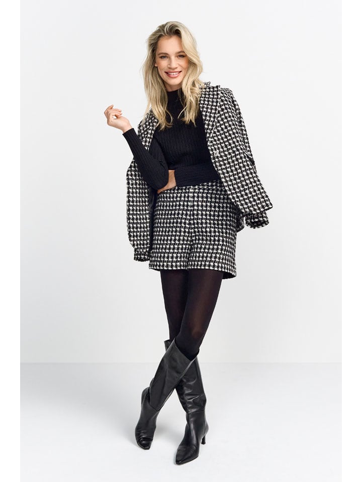 

Rich & Royal Шорты черно-белые