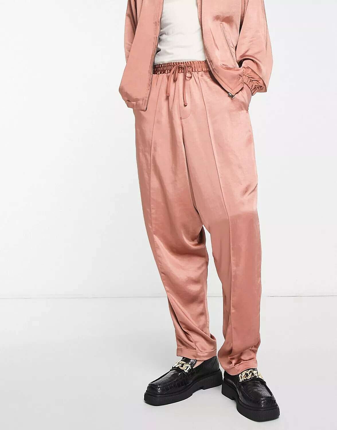 

Атласные экстремально широкие брюки ASOS
