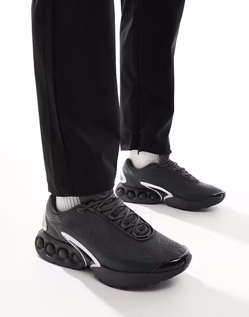 

Кроссовки Nike Air Max DN серого и металлического серебристого цветов — СЕРЫЕ
