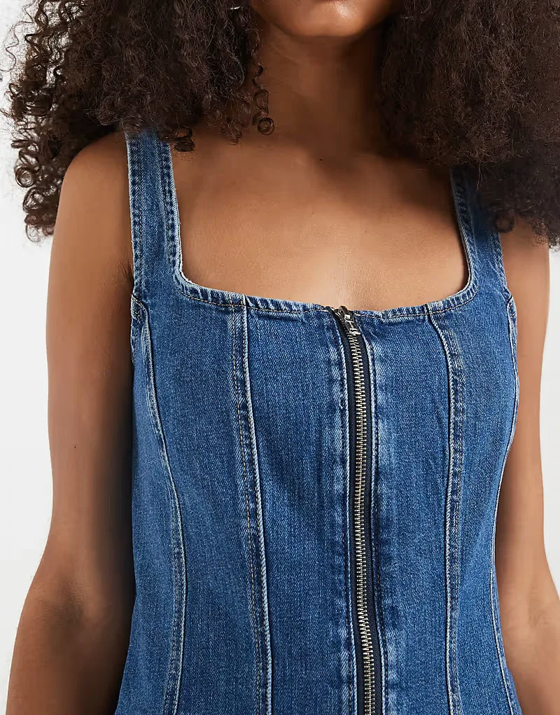 Джинсовое мини-платье Levis с прошитым швом и застежкой-молнией Levi's, темно-синий — фото 3