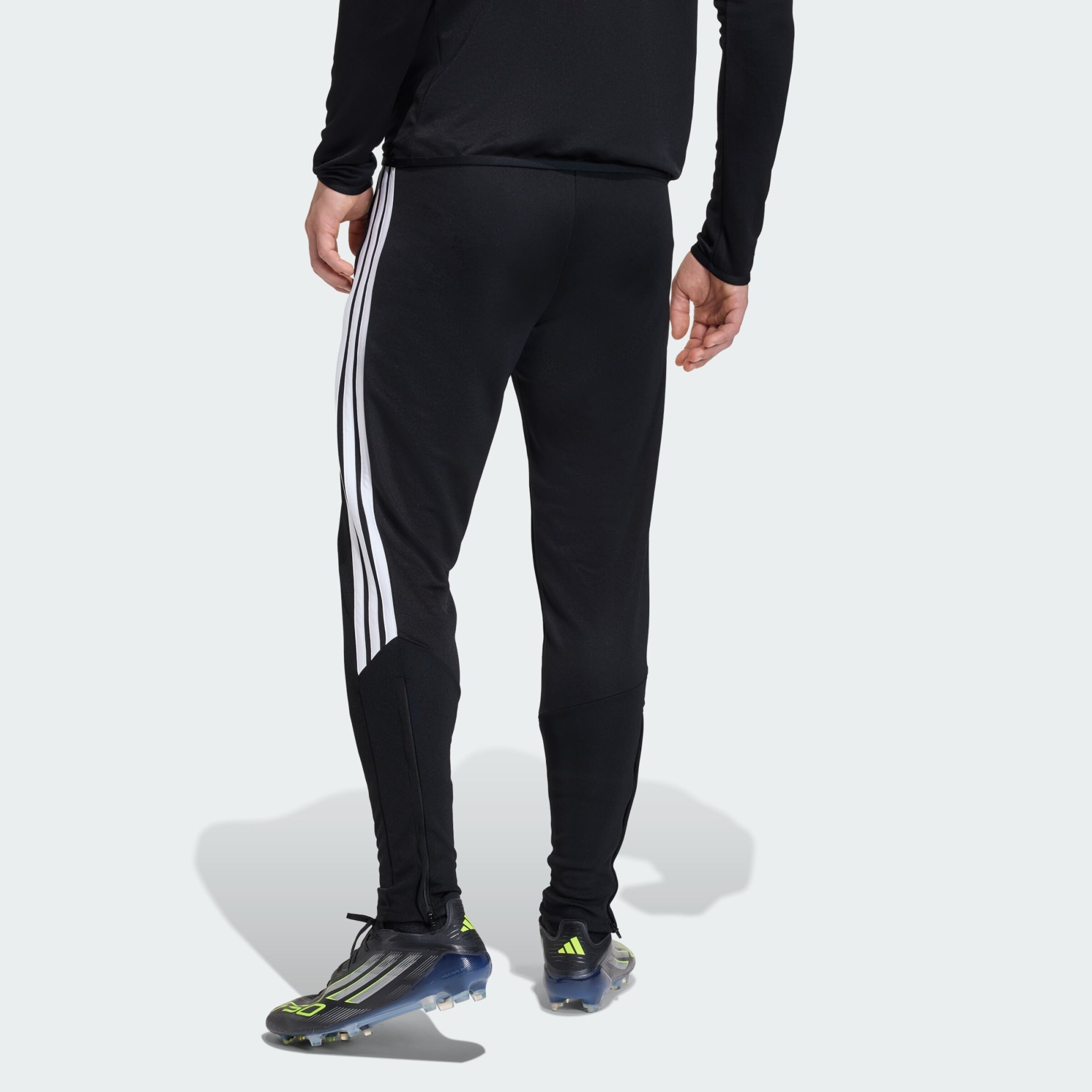 Adidas Performance Узкие спортивные штаны 'Tiro26' в черном цвете — фото 3