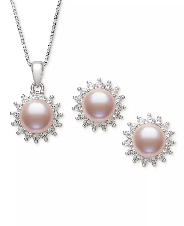 

Ожерелье с подвеской и серьги-гвоздики из стерлингового серебра (также нежно-розового цвета) с искусственным пресноводным жемчугом (6-7 мм) и сапфиром, выращенным в лаборатории (1-3/4 карата). Belle De Mer, pink