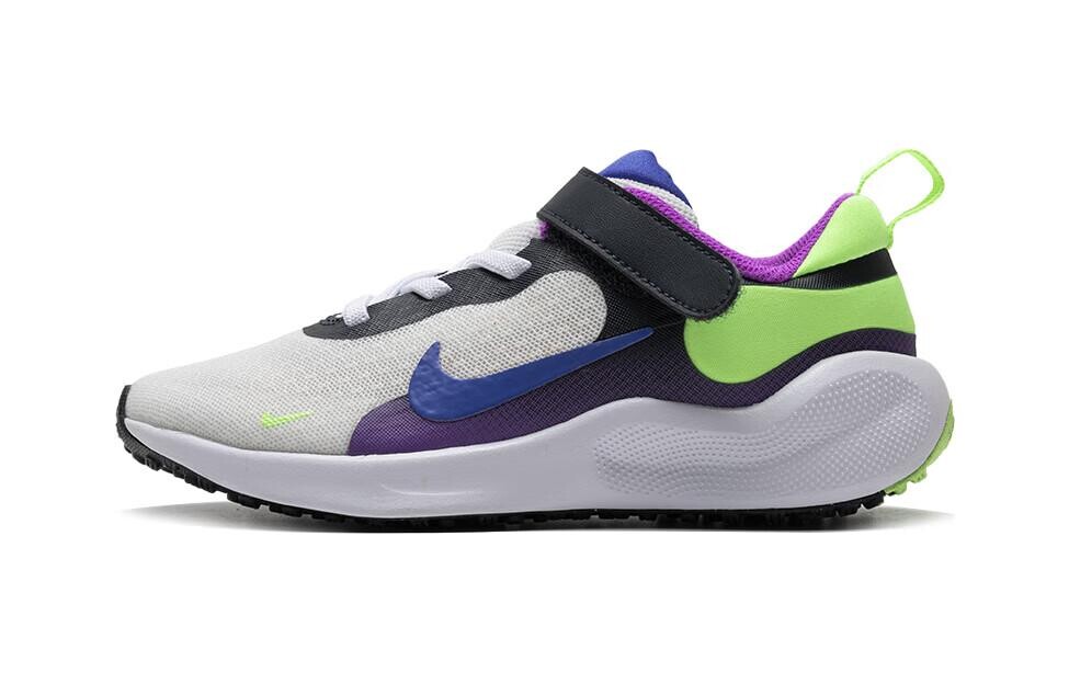 

Кроссовки Nike REVOLUTION 7 Kids Lifestyle PS, White-purple-red