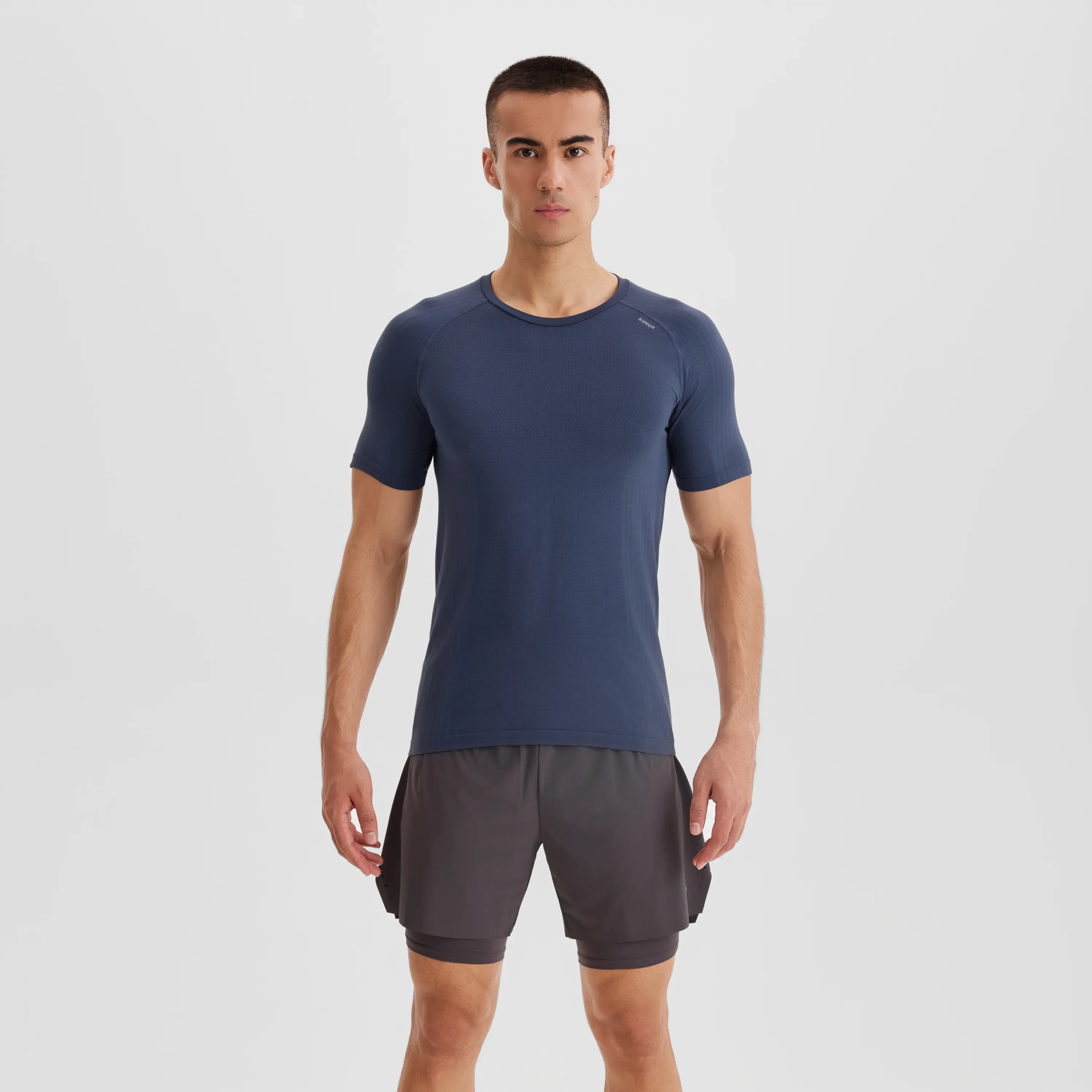 

Женская бесшовная футболка для бега Kiprun RUN 500