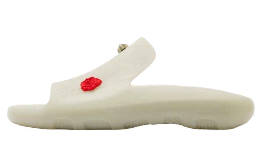 

Burberry Стингрей слайды с аппликацией