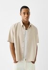 

Рубашка GARMENT DYEDED SHORT SLEEVE Bershka, песочный